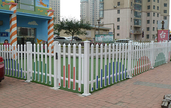 幼兒園<a href=http://sxghzs.cn target=_blank class=infotextkey>圍欄</a>